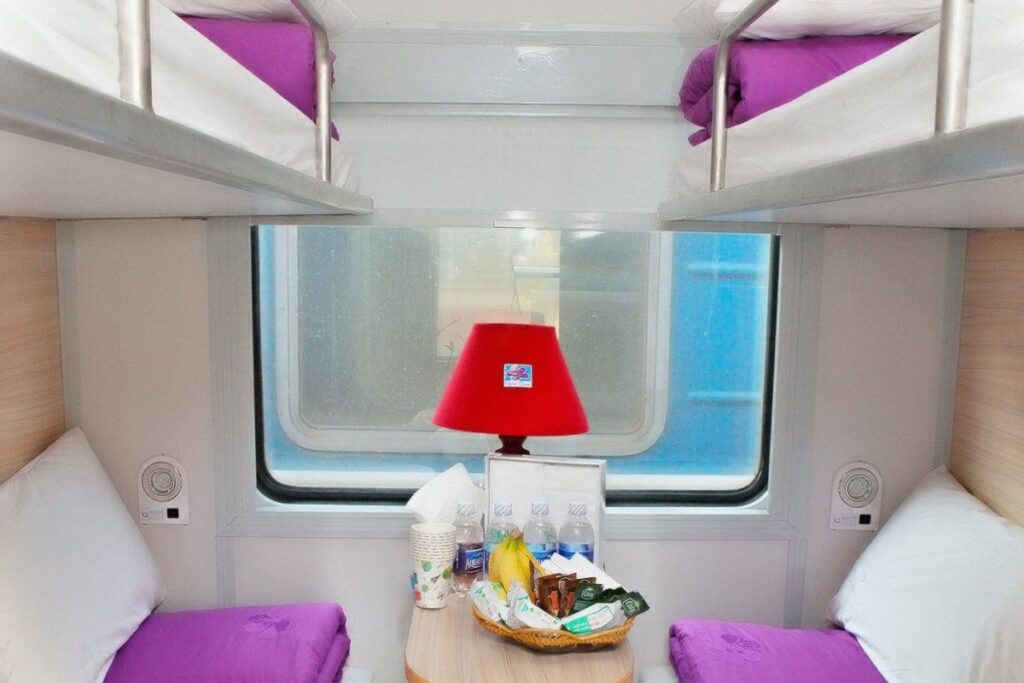 Violette Express Train Hanoi to Ho Chi Minh