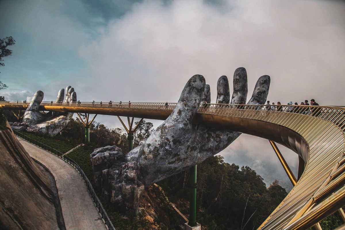 Golden Bridge in Ba Na Hills, Da Nang