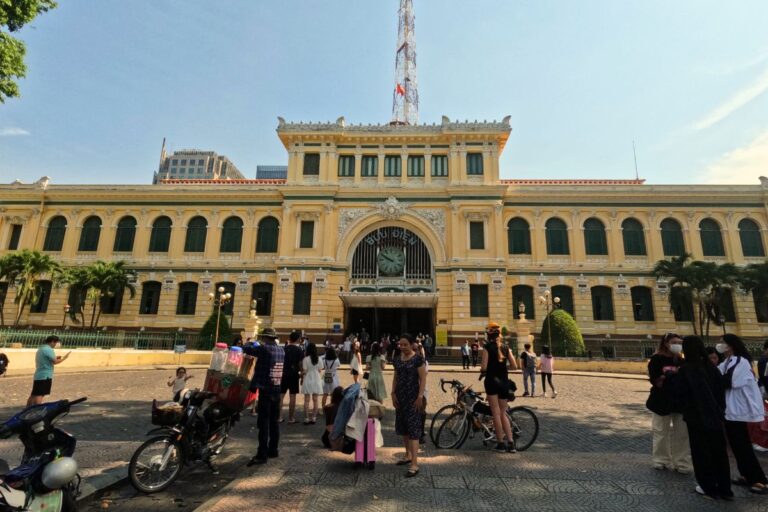 ho chi minh city tourist spots