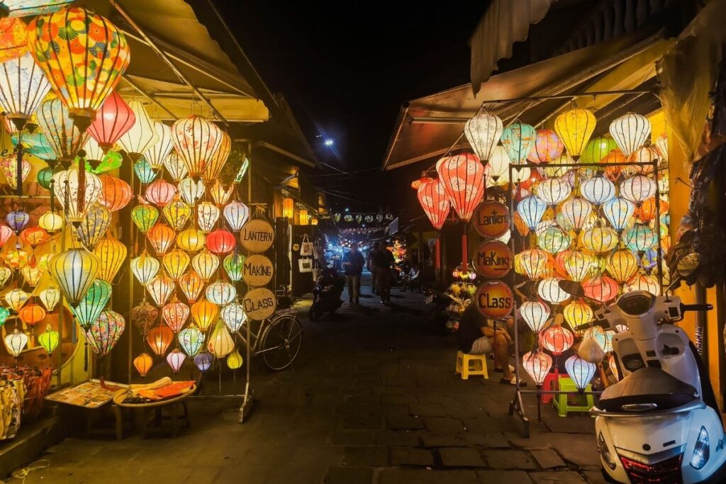 Hoi An ancient town street lanterns